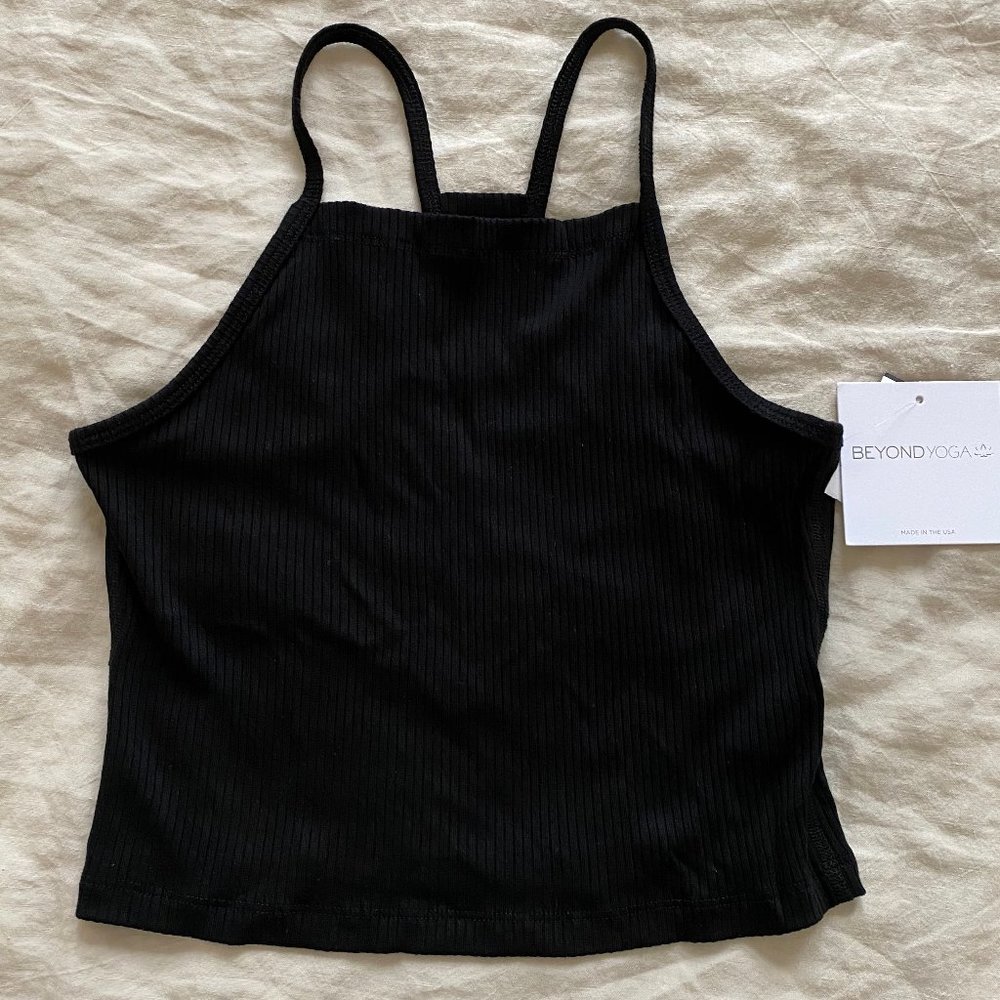 NWT Beyond Yoga Cropped Ribbed Black Tank